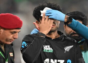 Rachin Ravindra injury : माथे पर चोट लगने के बाद रचिन रवींद्र मैदान से हुए बाहर